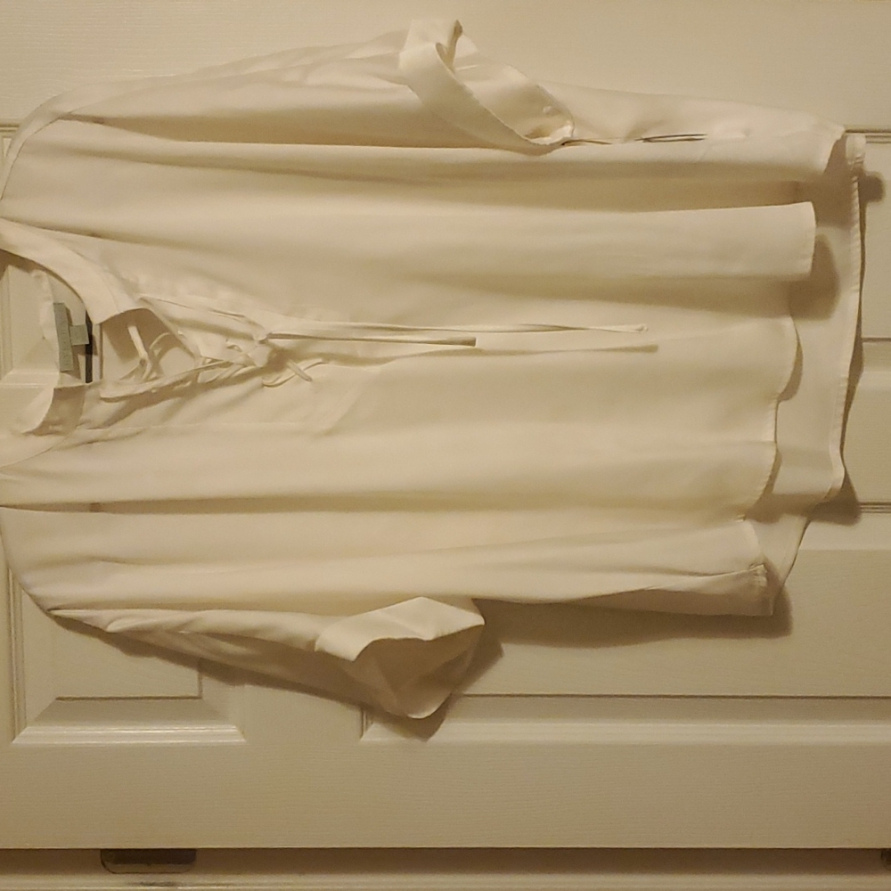 Ryegrass  Front Lace Up Blouse Size 2X (100%Polyester)